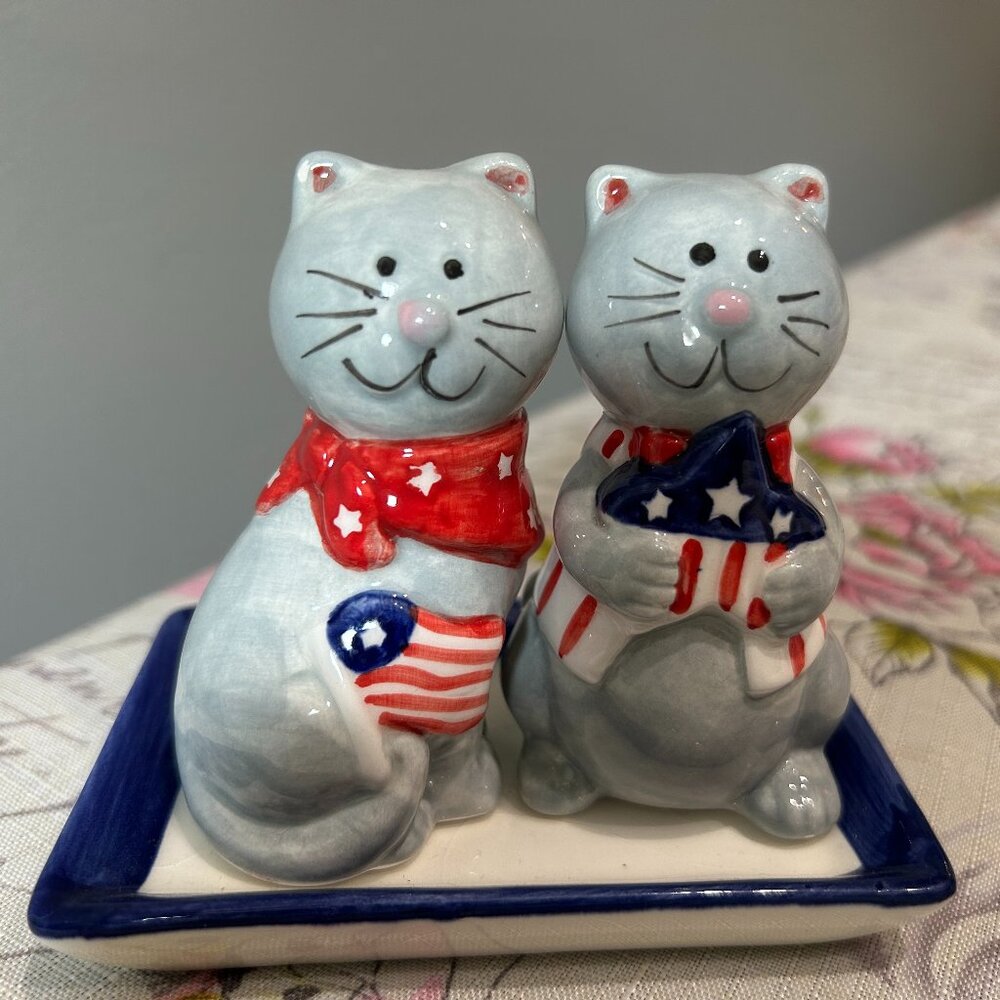 Patriotic Cats - Salt & Pepper Shakers